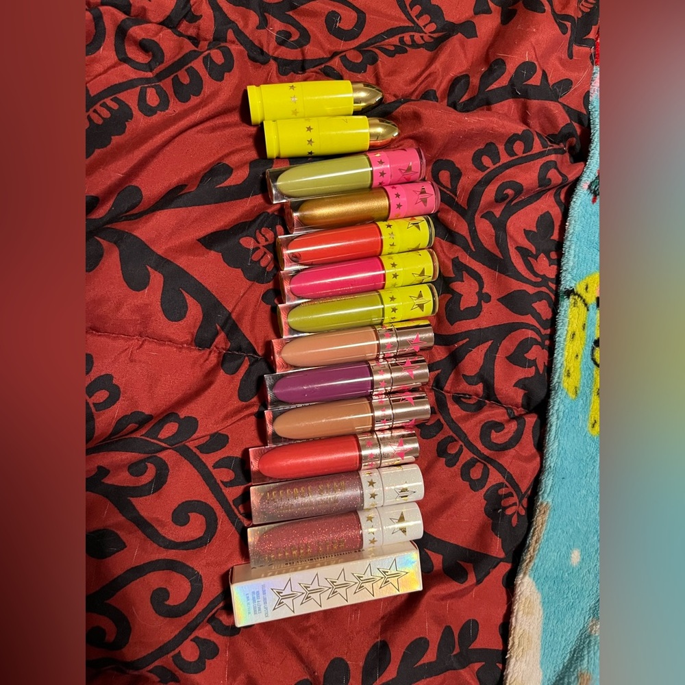 LE JSC lipsticks